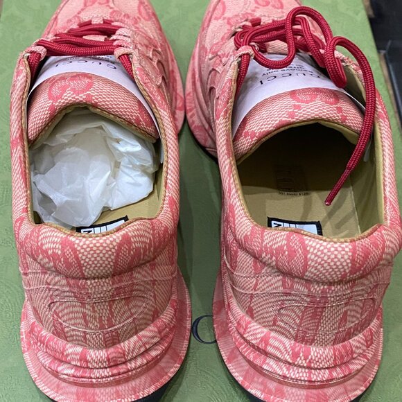 GUCCI Mens Run Ultralight Plume GG Sneakers | Beige Hibiscus Red | Men 8.5GG/9US main image 8